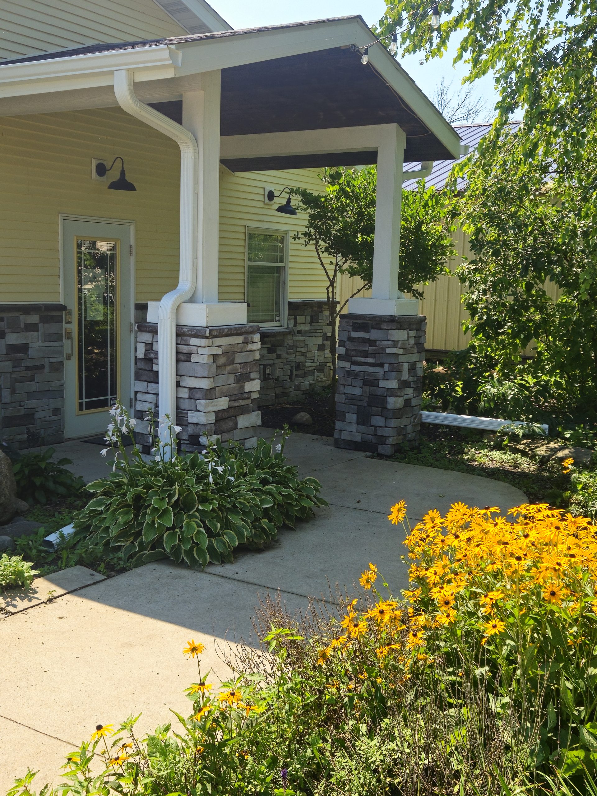 Exterior of Monarch Medical clinic offering a calm, unrushed healthcare environment