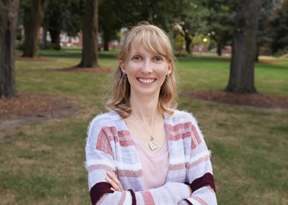 Laura Jetter, a nurse practitioner providing specialized urgent care for allergies, asthma, and eczema in Cumming, Norwalk, and Des Moines, Iowa.